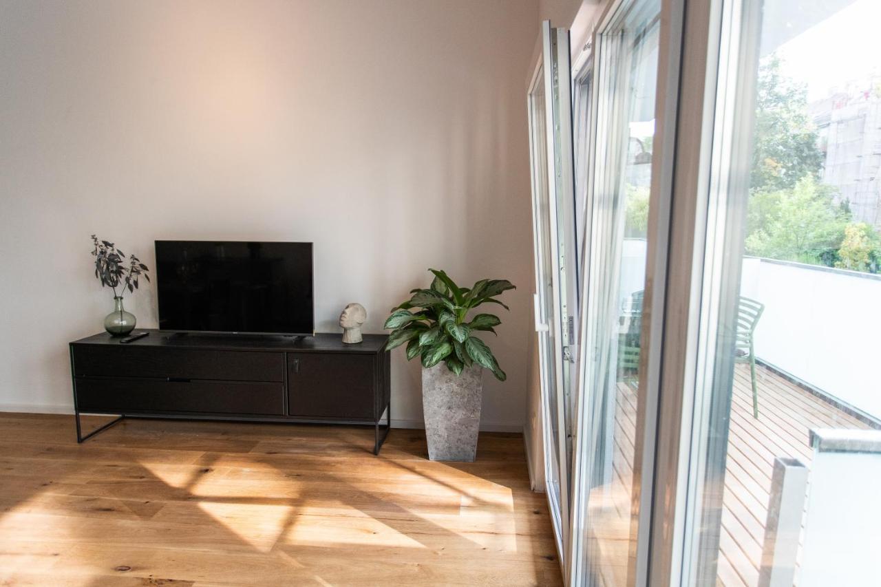 Stilvolle Wohnung Mit Ruhig Gelegenem Balkon Вена Экстерьер фото